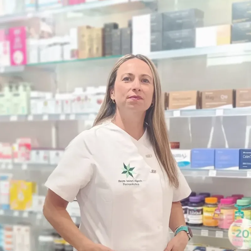 Integrante del equipo de Farmacia del Pilar